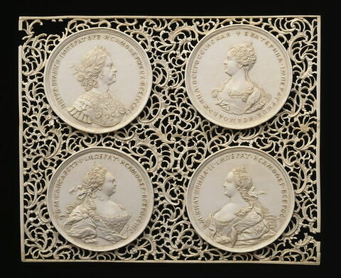 Plaque avec les portraits de Pierre le Grand, Catherine Ière, Elisabeth Ière et Catherine II, image 3/3