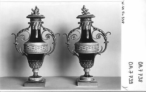 Vase, d'une paire (avec OA 7738), image 1/1