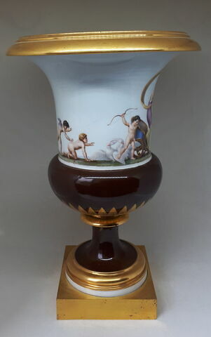 Paire de vases Médicis, fond marron et blanc, Vénus et Bacchus en couleurs, image 4/12