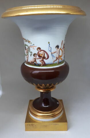 Paire de vases Médicis, fond marron et blanc, Vénus et Bacchus en couleurs, image 7/12