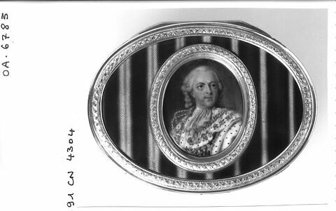 Tabatière à portrait de Louis XV, image 2/4
