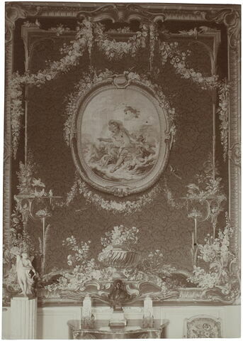 Vénus sur les eaux, d’un ensemble de quatre pièces des tentures de François Boucher, tissées pour la chambre de la duchesse de Bourbon à l’hôtel de Lassay