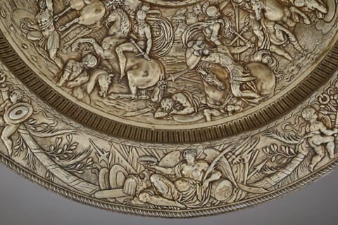 Grand plat aux armes des Gondi, image 7/13