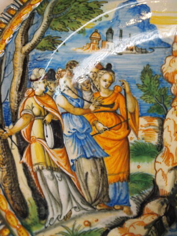 Plat ovale à reliefs : le passage de la Mer Rouge, image 2/6