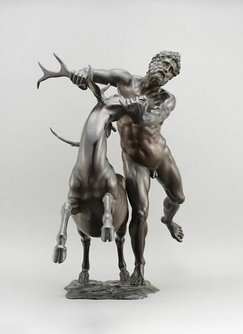 Groupe sculpté : Hercule et le cerf, image 2/5