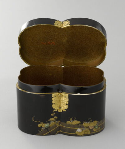 Boîte à contours, formée de deux boîtes conjuguées, image 4/9