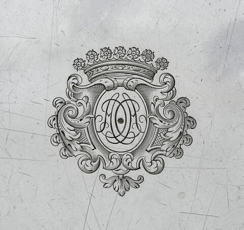 Plat décagonal, image 2/6