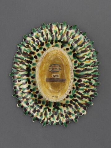 Plat ovale : Vierge à l'Enfant, image 3/5