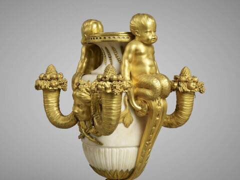 Candélabre en forme de vase à quatre lumières d'une paire, image 6/7