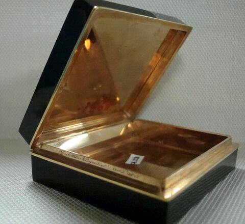 Tabatière, image 2/3