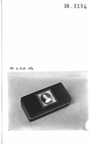 Tabatière, image 2/2