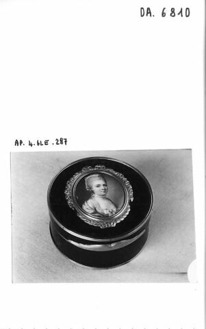 Tabatière ronde, image 3/3