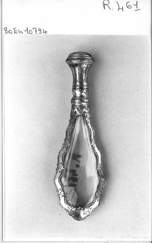 Flacon (à parfum ?), image 2/2