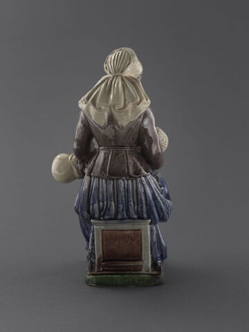Statuette : La nourrice, image 4/13