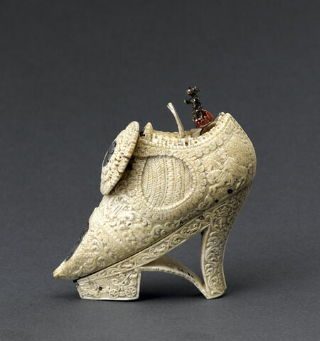 Chaussure à patin - Louvre Collections