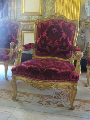 Grand fauteuil.