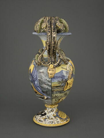 Vase ovoïde à deux anses : l'Empereur Henri V ; saint Pierre sauvé des flots ; armoiries, image 4/4