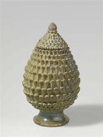 Vase couvert en forme de pomme de pin, image 2/2