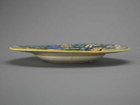 Plat rond : armoiries de Giacomo Nordi, évêque d'Urbino : Mercure et Argus, image 3/3
