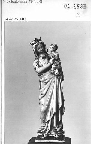 Groupe : Vierge à l'Enfant debout, image 11/12