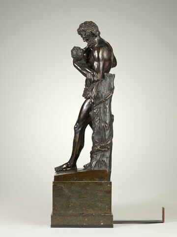 Groupe sculpté : Silène portant Bacchus enfant, image 5/6