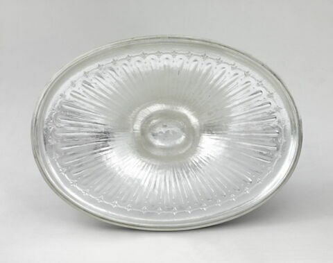 Terrine, sa doublure et son plateau du service du Roi d'Angleterre et de Hanovre George III, d'une paire (OA 12382), image 3/20