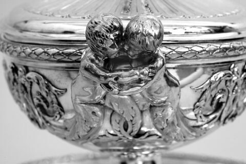 Terrine, son plateau et sa doublure du service de George III d'Angleterre et de Hanovre, d'une paire (OA 12381), image 8/11