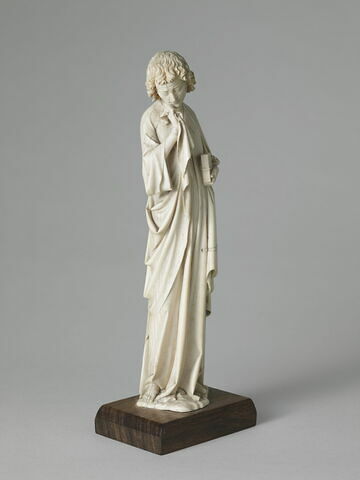 Statuette provenant du groupe représentant la Descente de Croix : saint Jean, image 10/12
