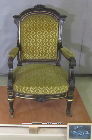 Fauteuil, d'un ensemble de douze, image 1/1