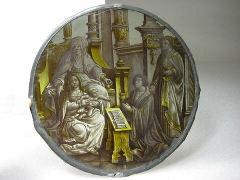 Rondel : sainte Anne, la Vierge, l'Enfant et saint Jean l'Evangéliste leur présentant un donateur, image 1/1