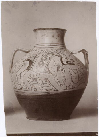 Grand vase ovoïde à deux anses : un sanglier et un chien courant, image 5/5