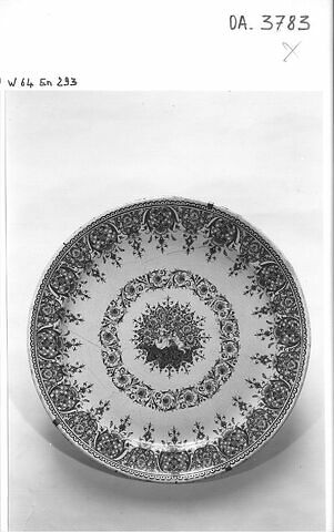 Grand plat rond, image 1/2