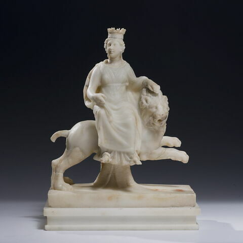 Sculpture : Cybèle assise sur un lion