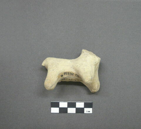 figurine, image 2/2
