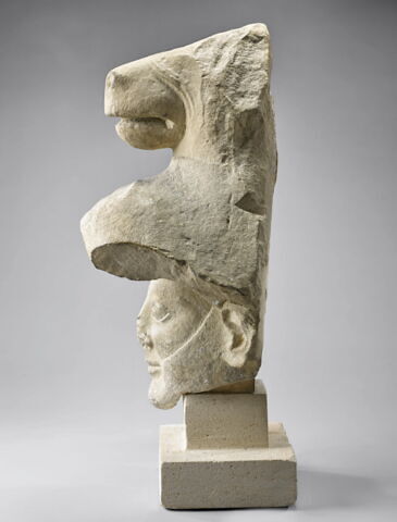 statue, image 4/6