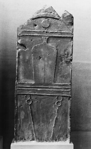 stèle ; objet votif, image 4/4