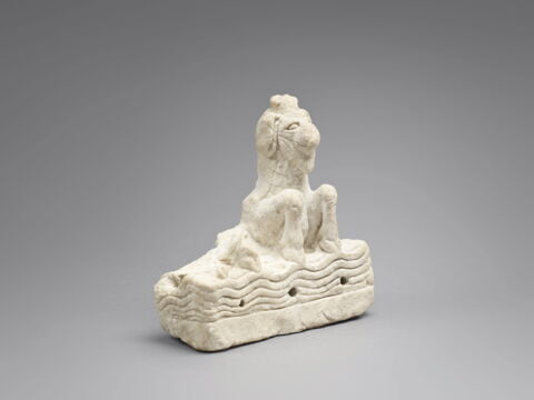 sculpture, image 2/7