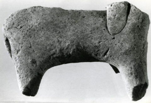 figurine, image 2/2