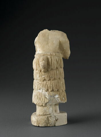 statue, image 12/15