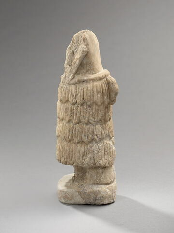 statue, image 4/15