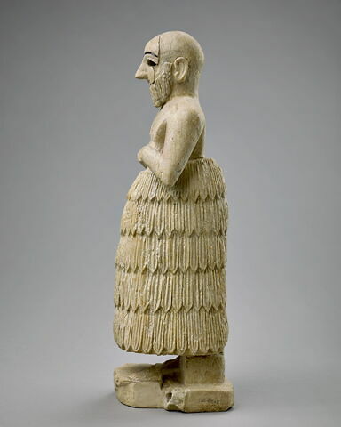 statue, image 4/21