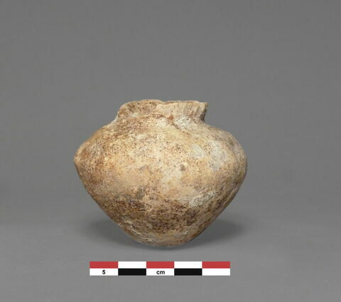 vase, image 1/1