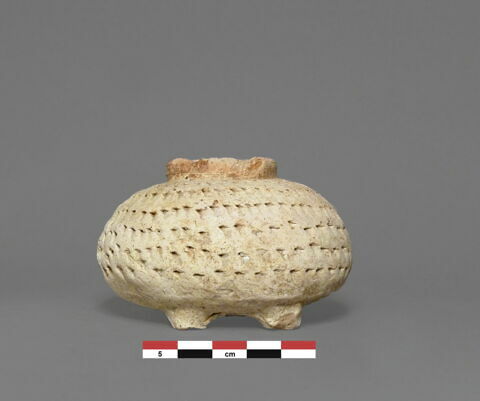 vase, image 2/2