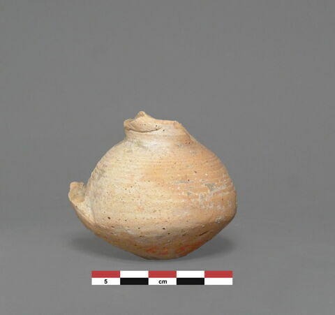 vase, image 1/1