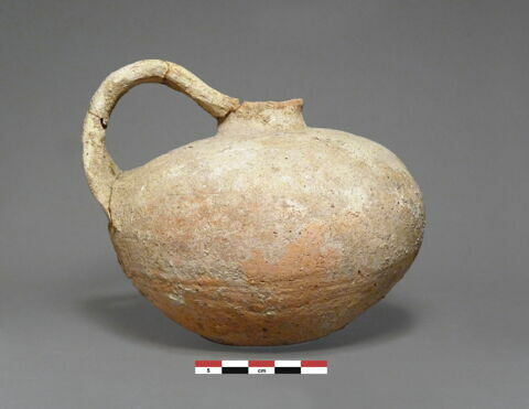 vase, image 1/1