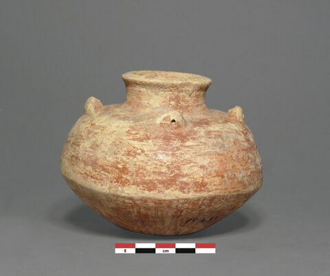 vase, image 1/1