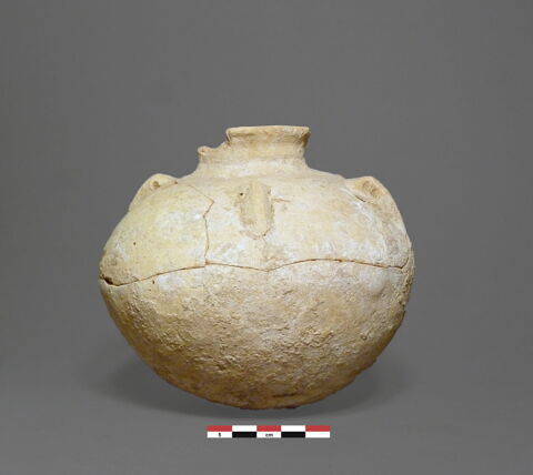 vase, image 1/1