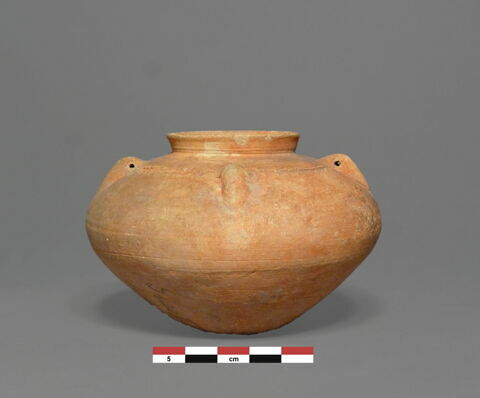 vase, image 1/1