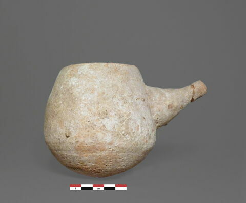 vase, image 1/1