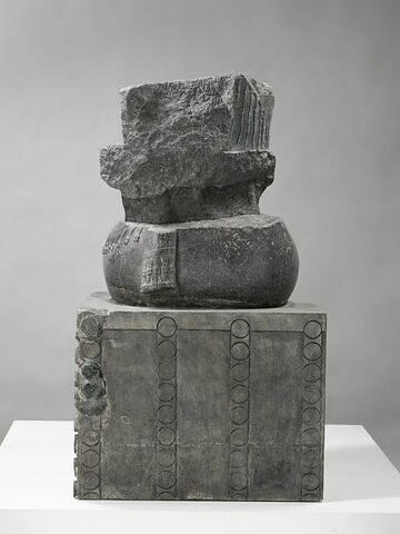 statue  ; trône, image 12/18